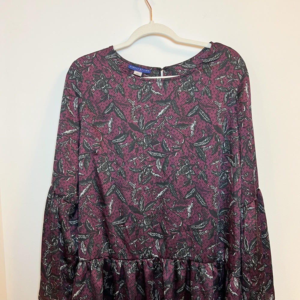 Simply Styled by Sears Women's Burgundy Floral‎ Bell Sleeve Peplum Tunic Top XL - Picture 3 of 9